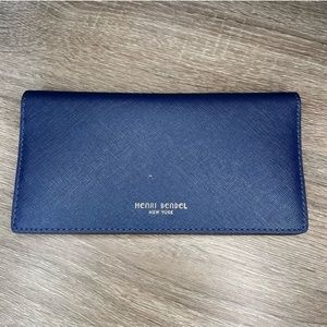 Henri Bendel Kangaroo Wallet